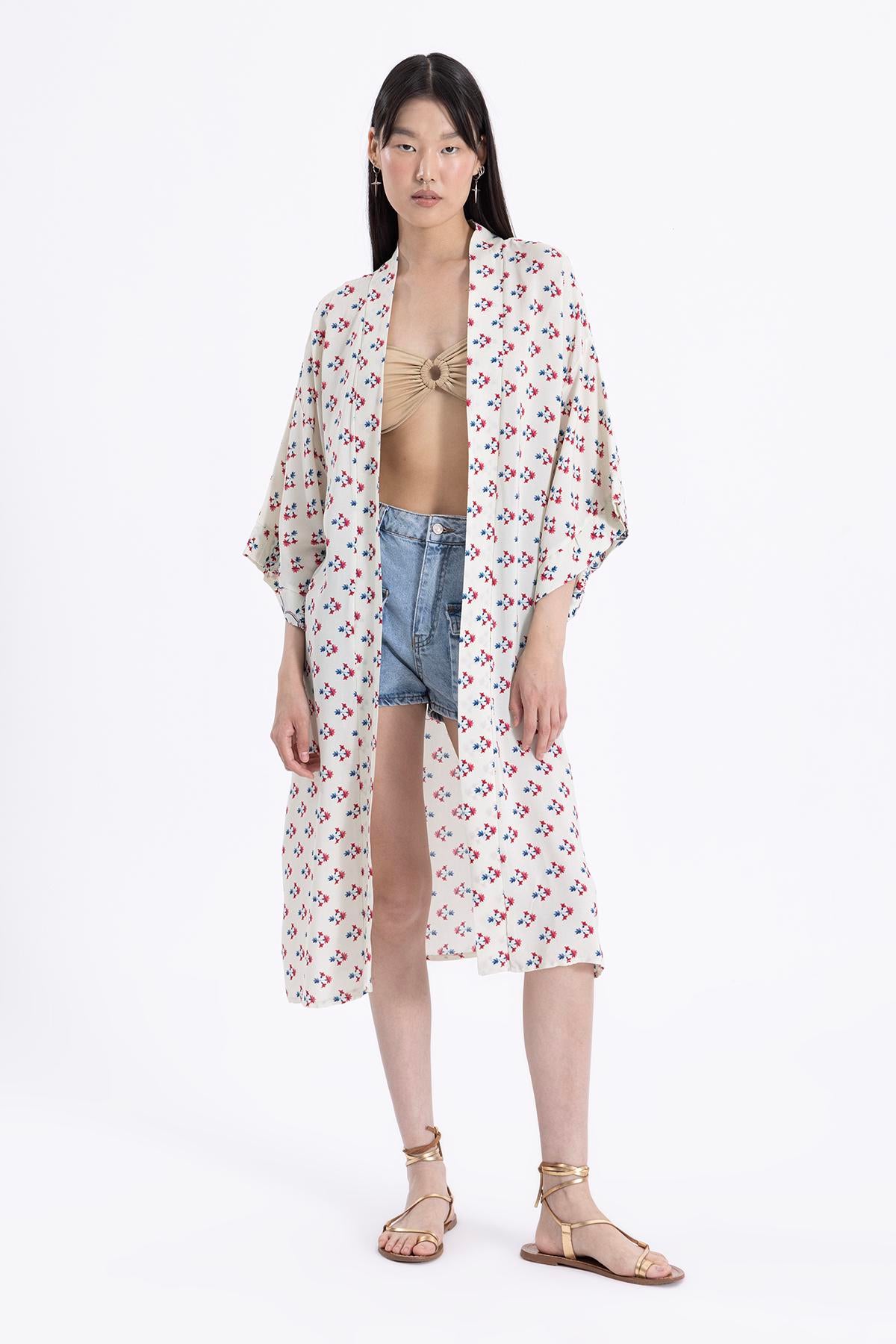 Ecru Floral Kimono kimonos LUNARITY GARAGE