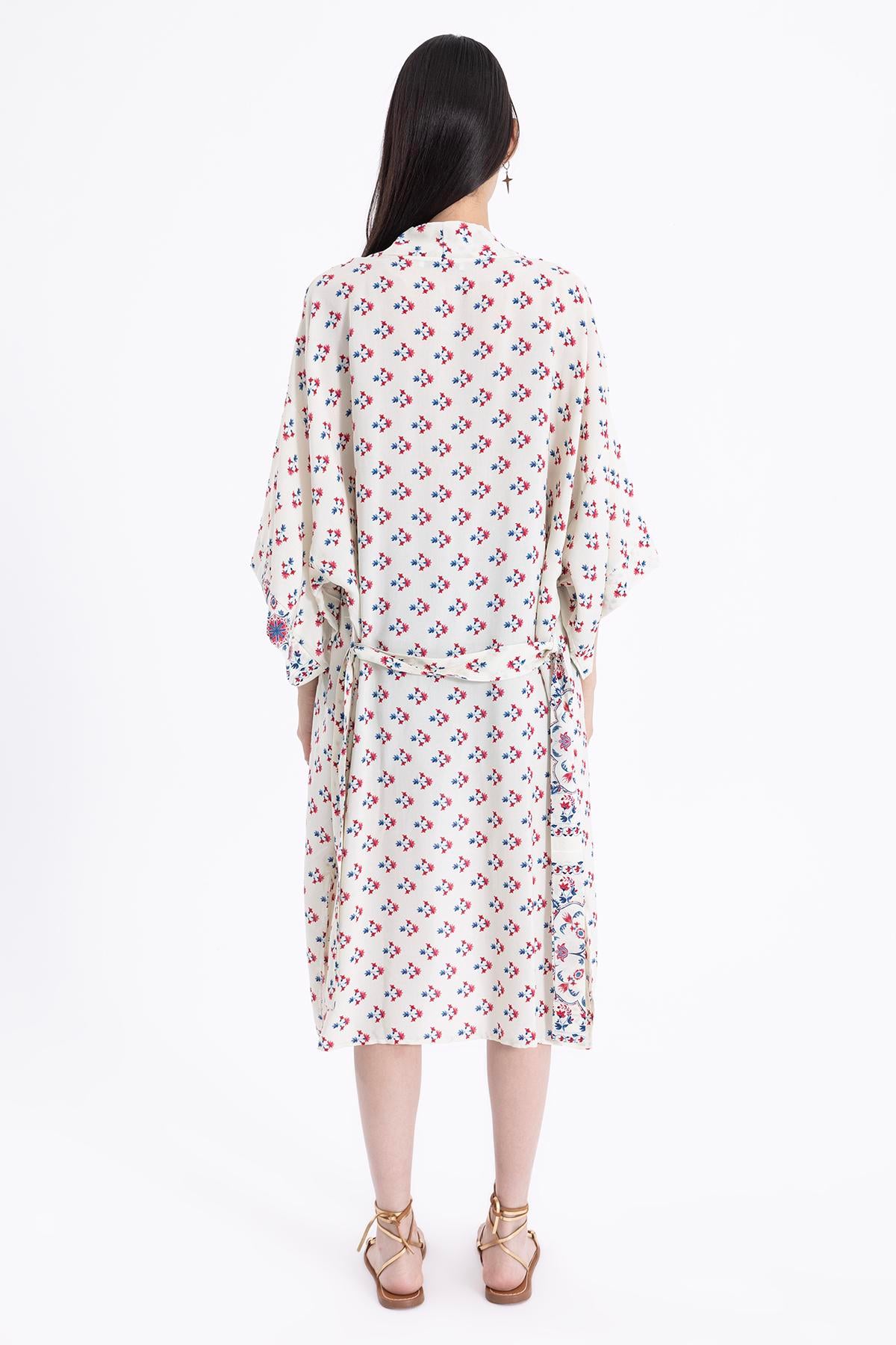 Ecru Floral Kimono kimonos LUNARITY GARAGE