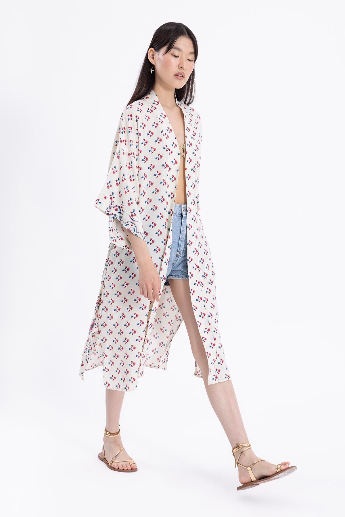 Ecru Floral Kimono kimonos LUNARITY GARAGE