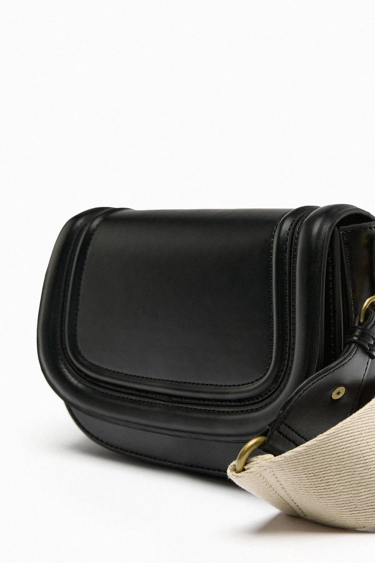 Black Cindy Crossbody Bag crossbody bag LUNARITY GARAGE