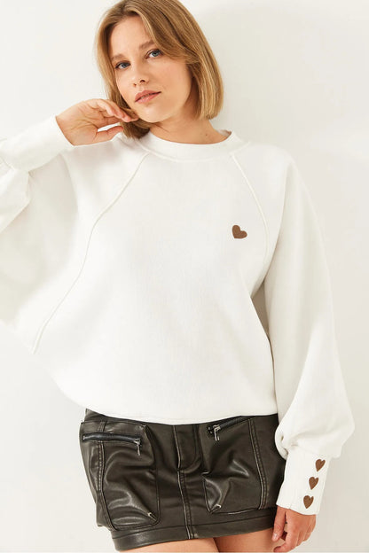 Women's Crew Neck Heart Embroidered Three-Ply Brushed Sweatshirt sweatshirt LUNARITY GARAGE