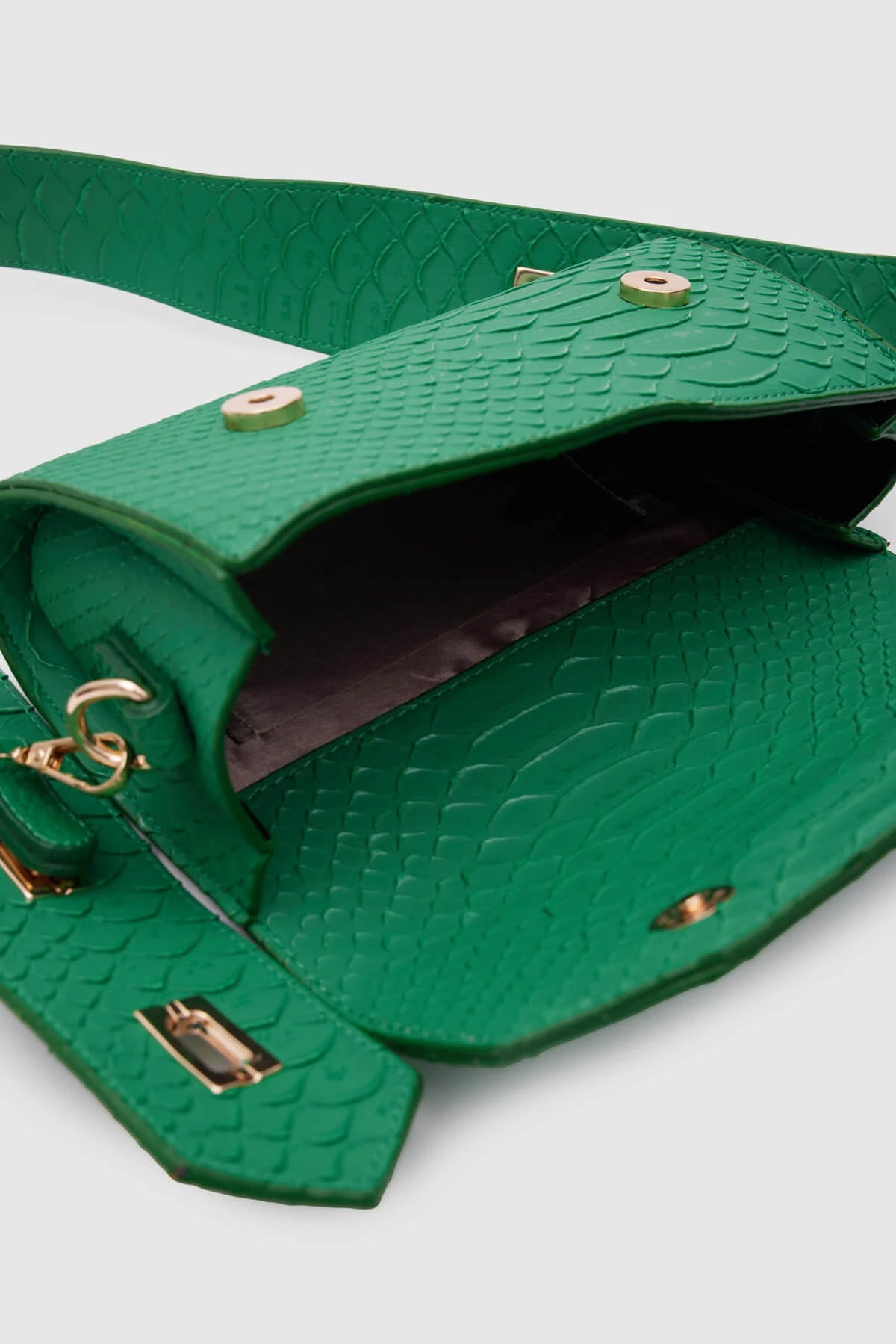 Green Crocodile Shoulder Bag bag LUNARITY GARAGE   