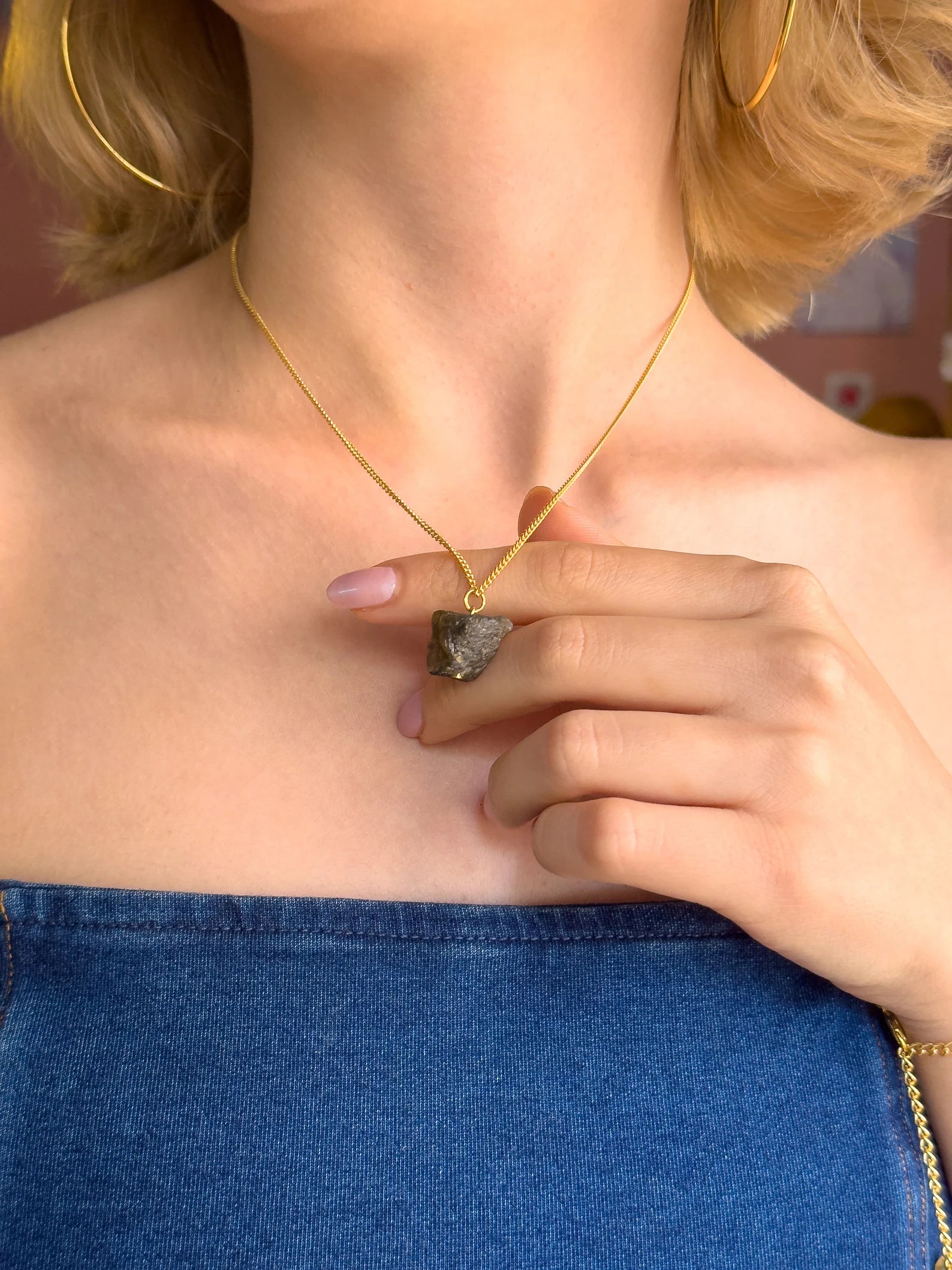 Raw Labradorite Minimalist Necklace necklaces LUNARITY GARAGE