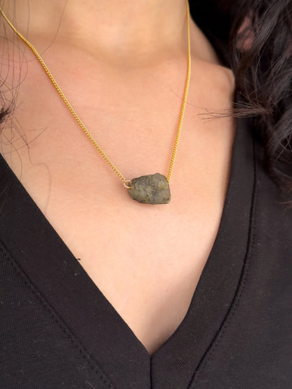 Raw Labradorite Necklace necklaces LUNARITY GARAGE   