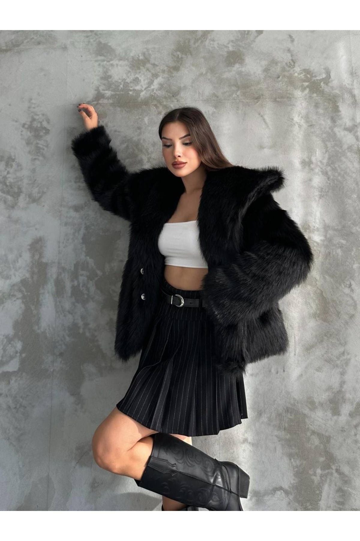 Stylish Faux Fur Winter Coat coat LunarityGarage Black S
