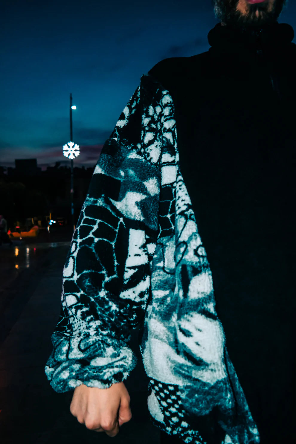 Polar Whow Black Cartoon Zipper Sweatshirt Fleece Balloon Sleeves Oversize Kangaroo Pocket sweatshirt LUNARITY GARAGE