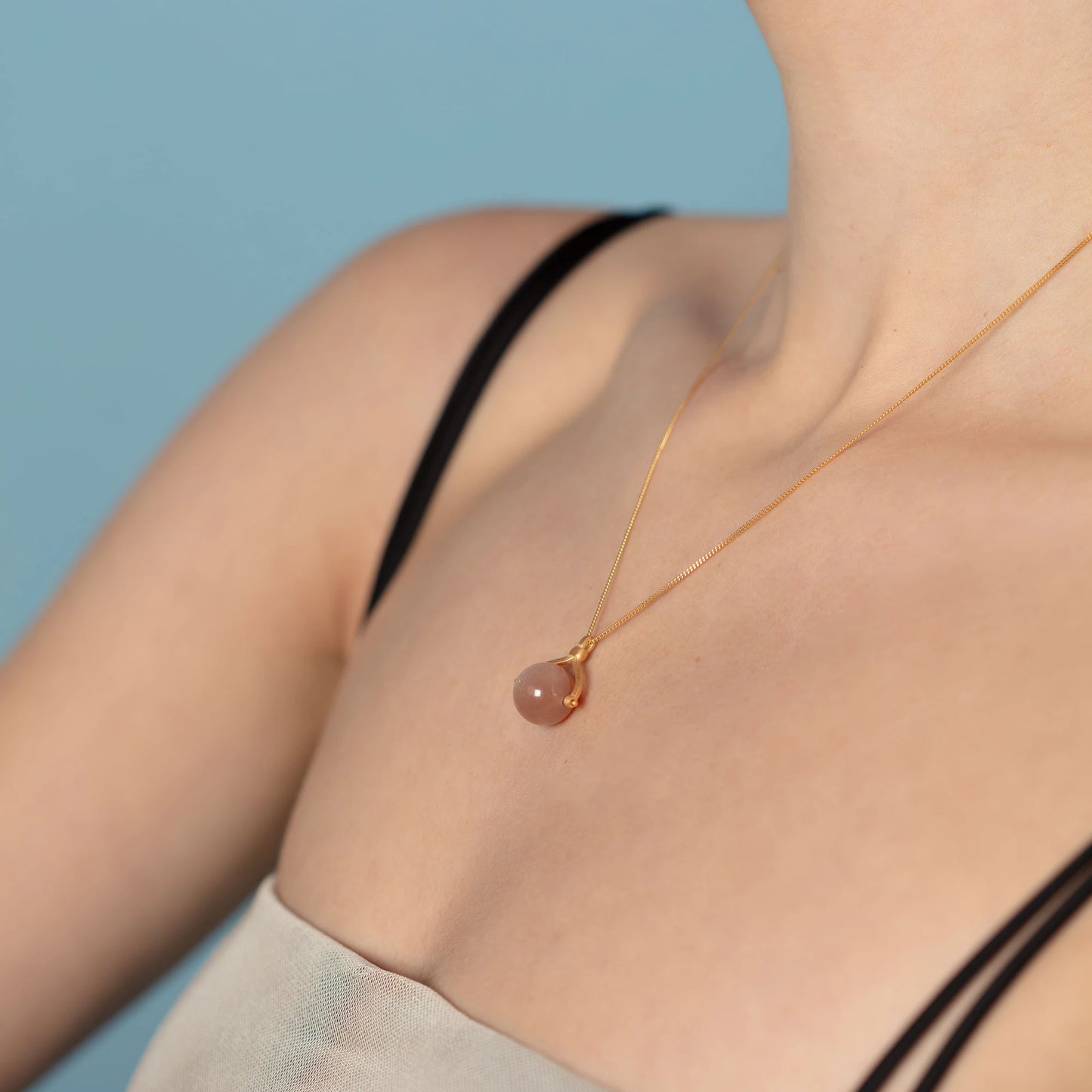 Spinner Sunstone Necklace – Gold-Plated Silver with Sunstone Necklace LUNARITY GARAGE