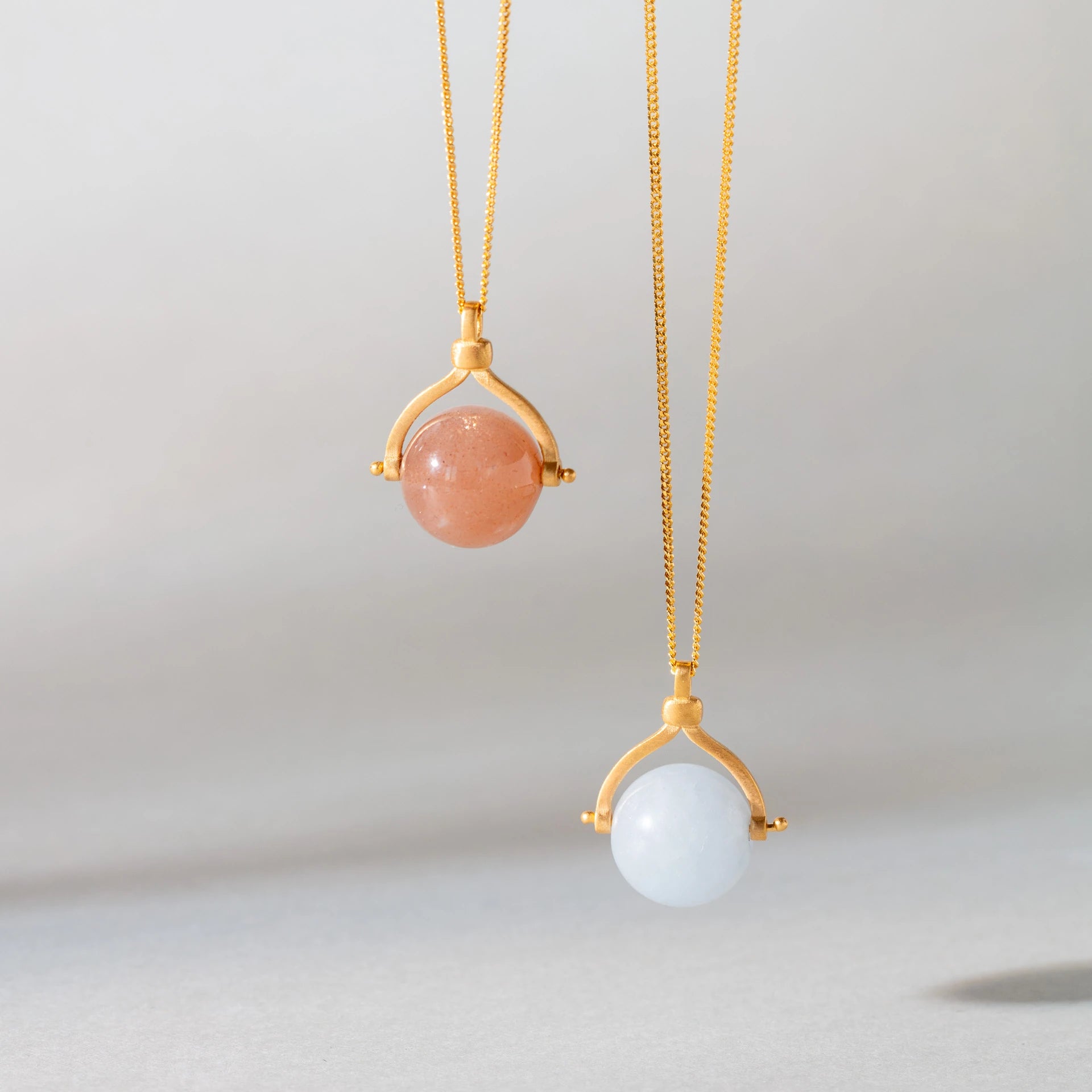 Spinner Sunstone Necklace – Gold-Plated Silver with Sunstone Necklace LUNARITY GARAGE