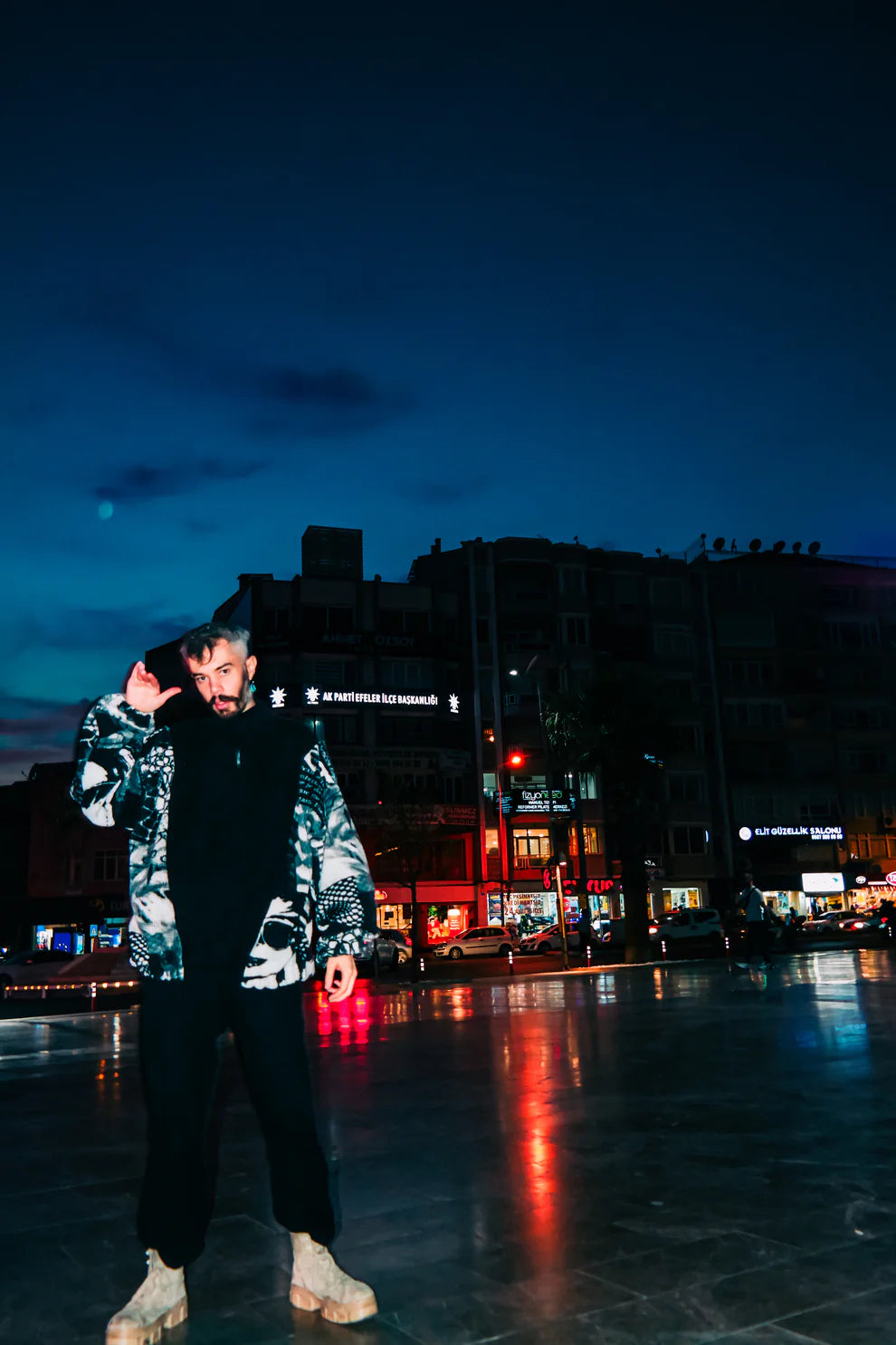 Polar Whow Black Cartoon Zipper Sweatshirt Fleece Balloon Sleeves Oversize Kangaroo Pocket sweatshirt LUNARITY GARAGE